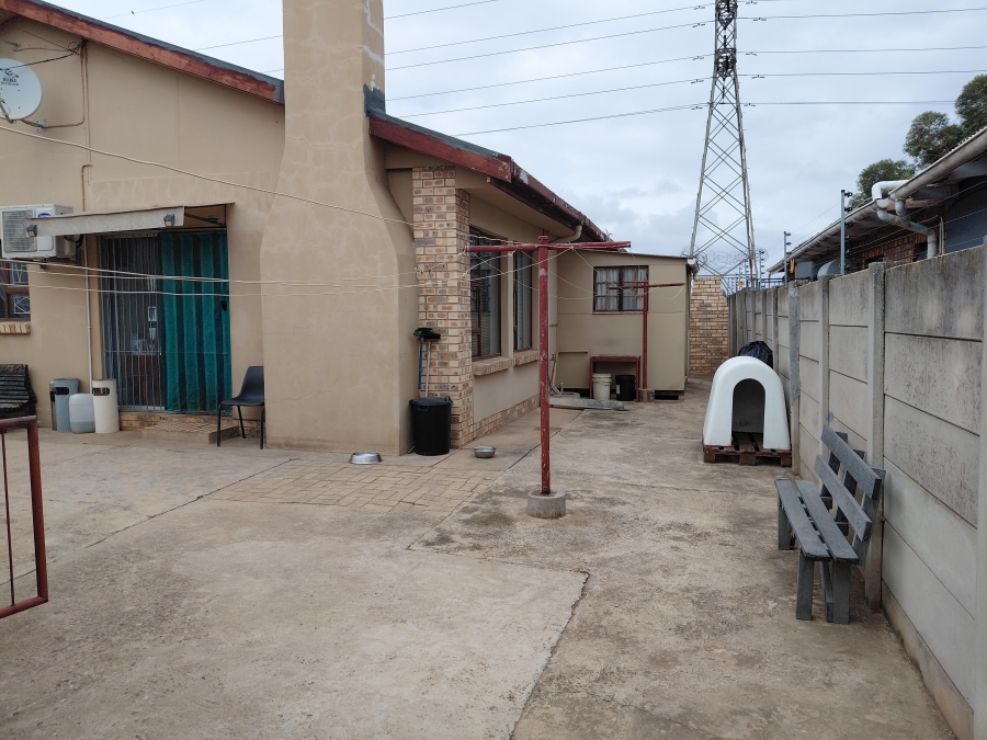 4 Bedroom Property for Sale in Manor Heights Eastern Cape